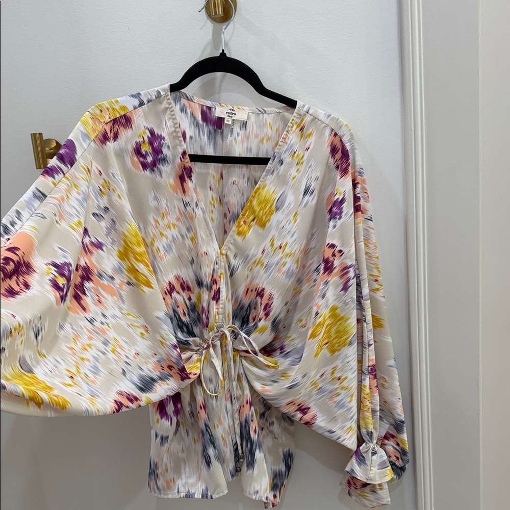 Entro Multicolor Abstract Tie-Front Blouse